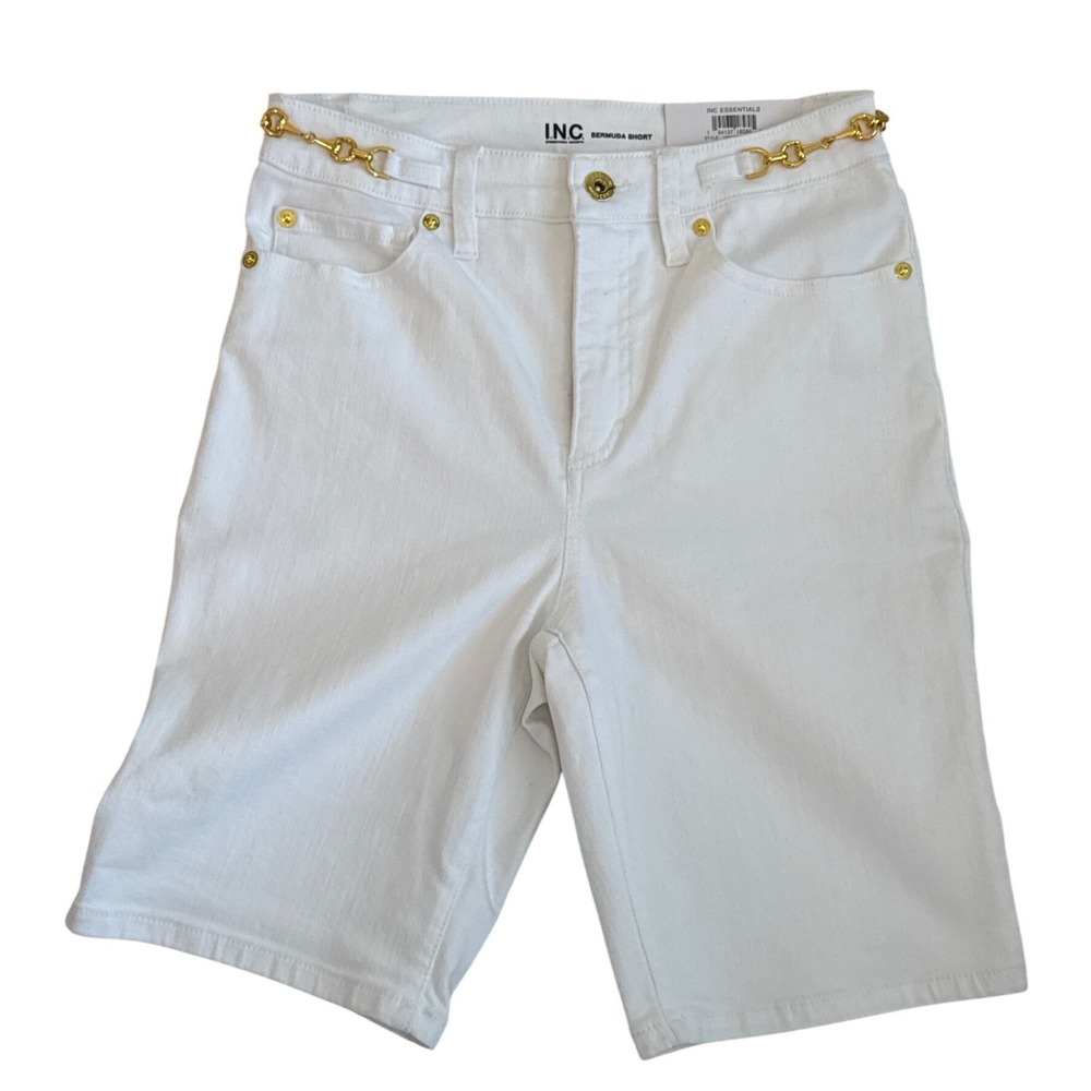 INC‎ International Concepts White Bermuda Shorts High Rise Gold Chain Detail 4
